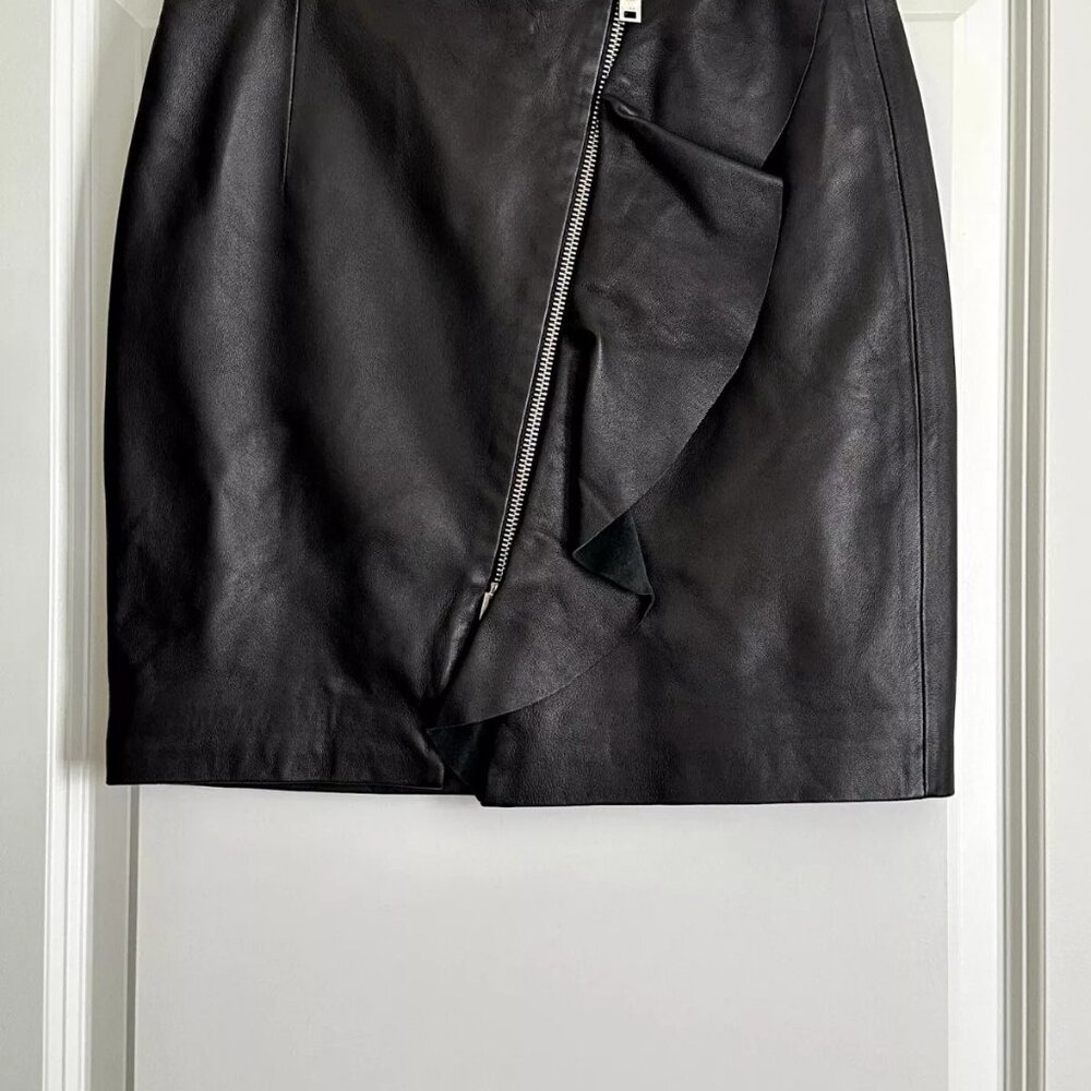 NWT IRO Tia Black Lambskin Leather Asymmetrical Zip Ruffle Mini Skirt Size FR36